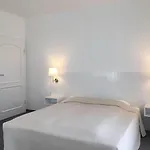 4 Pory Roku & Uznam 4*