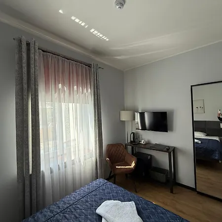 4 Pory Roku & Uznam فندق مبيت وإفطار 4*