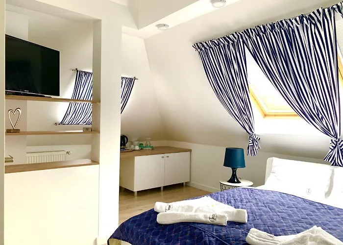 Nocleg ze śniadaniem 4 Pory Roku&uznam 4*