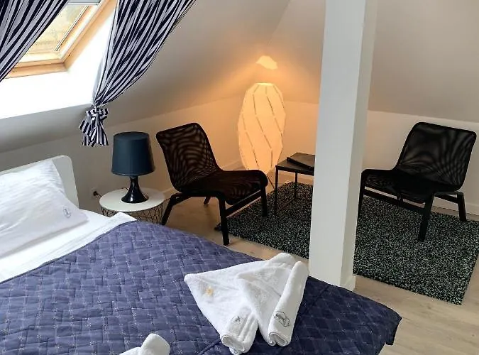 Panzió 4 Pory Roku & Uznam