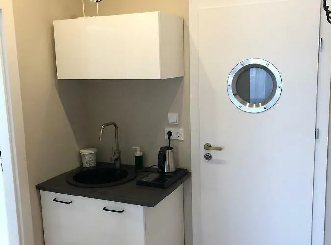 4 Pory Roku & Uznam 4*