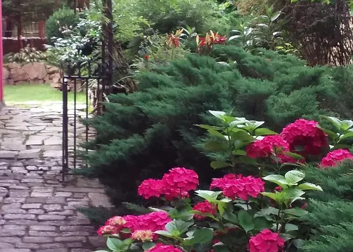 4 Pory Roku&uznam Nocleg ze śniadaniem